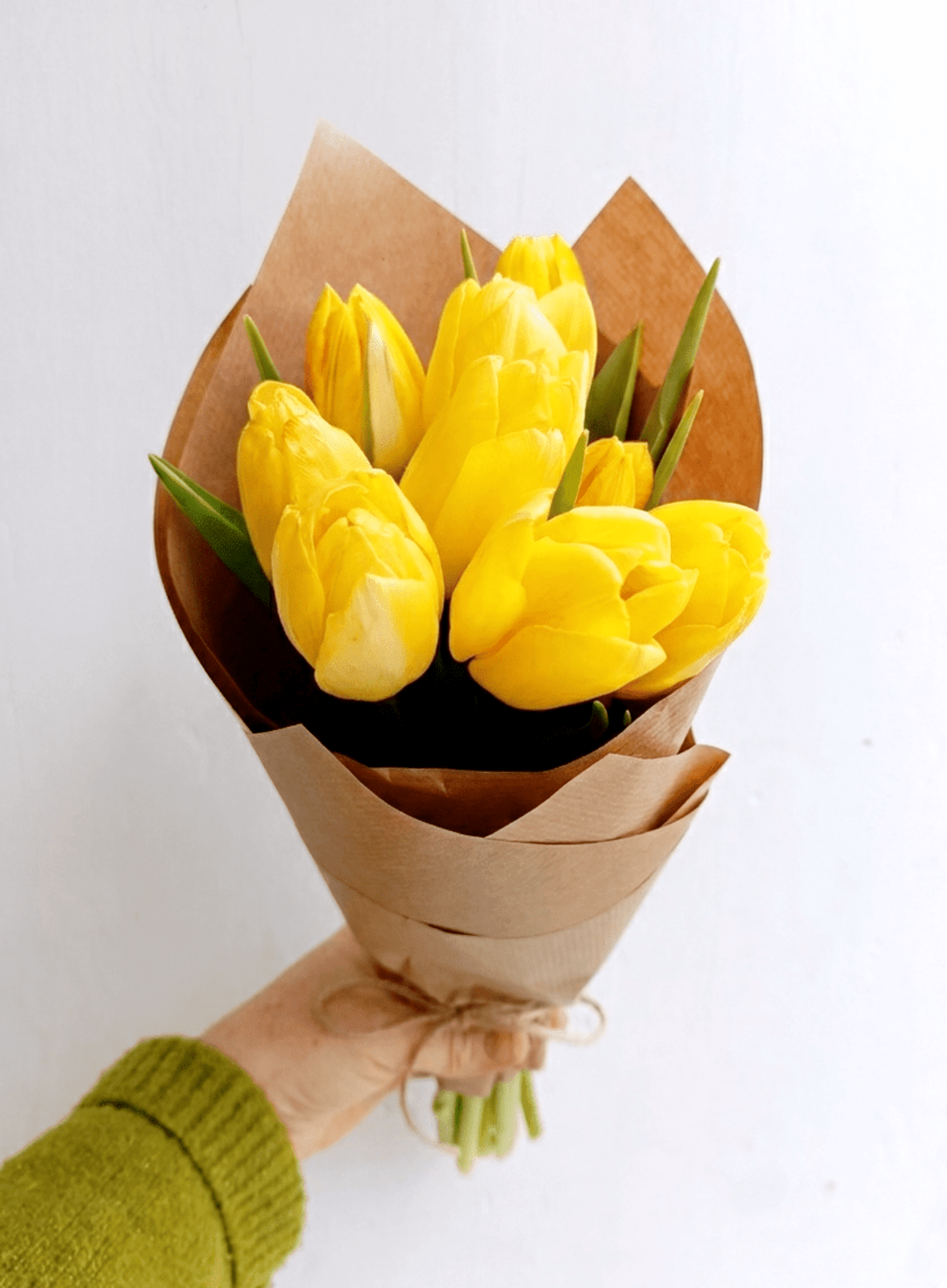 Ramo de 10 tulipanes frescos - 2